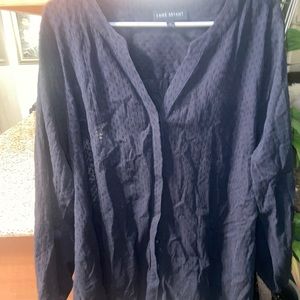 LIKE NEW —> Black Tie-waist clip dot blouse